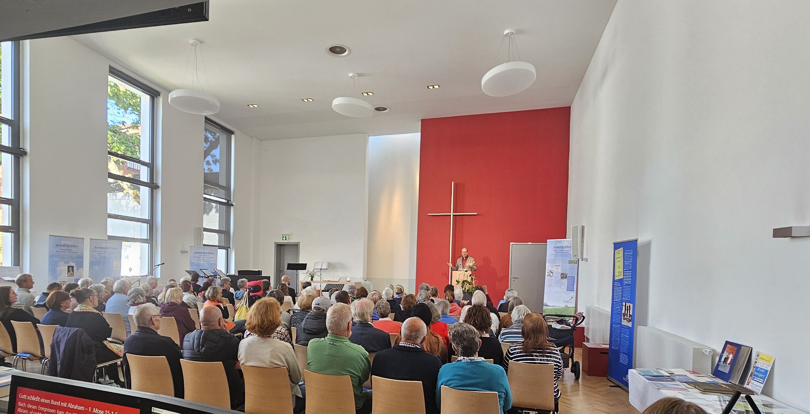Festgottesdienst m Ausstellung 2024 09 29 Bielefeld 3e84d